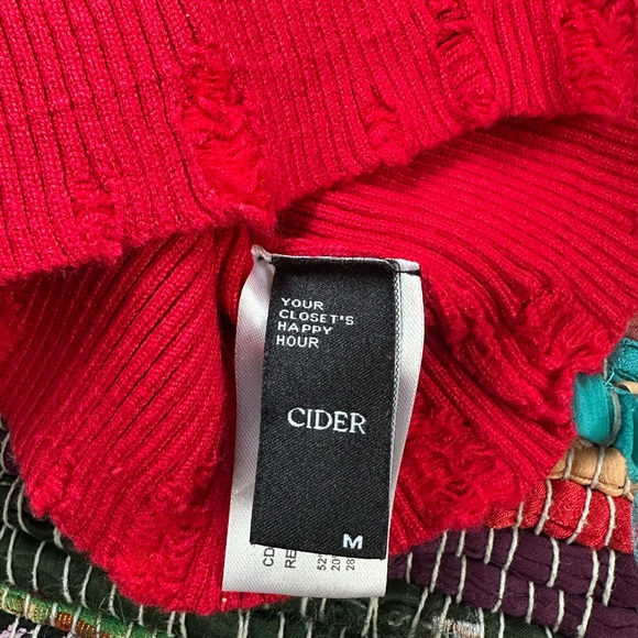 Red Ribbed Crop Top - Picture 5 of 5